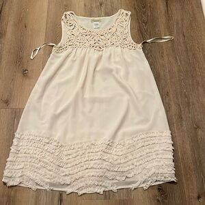 Moon Collection Size Small Cream Dress 100% Polyester